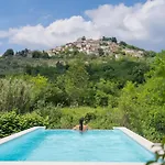 Vila Toro
